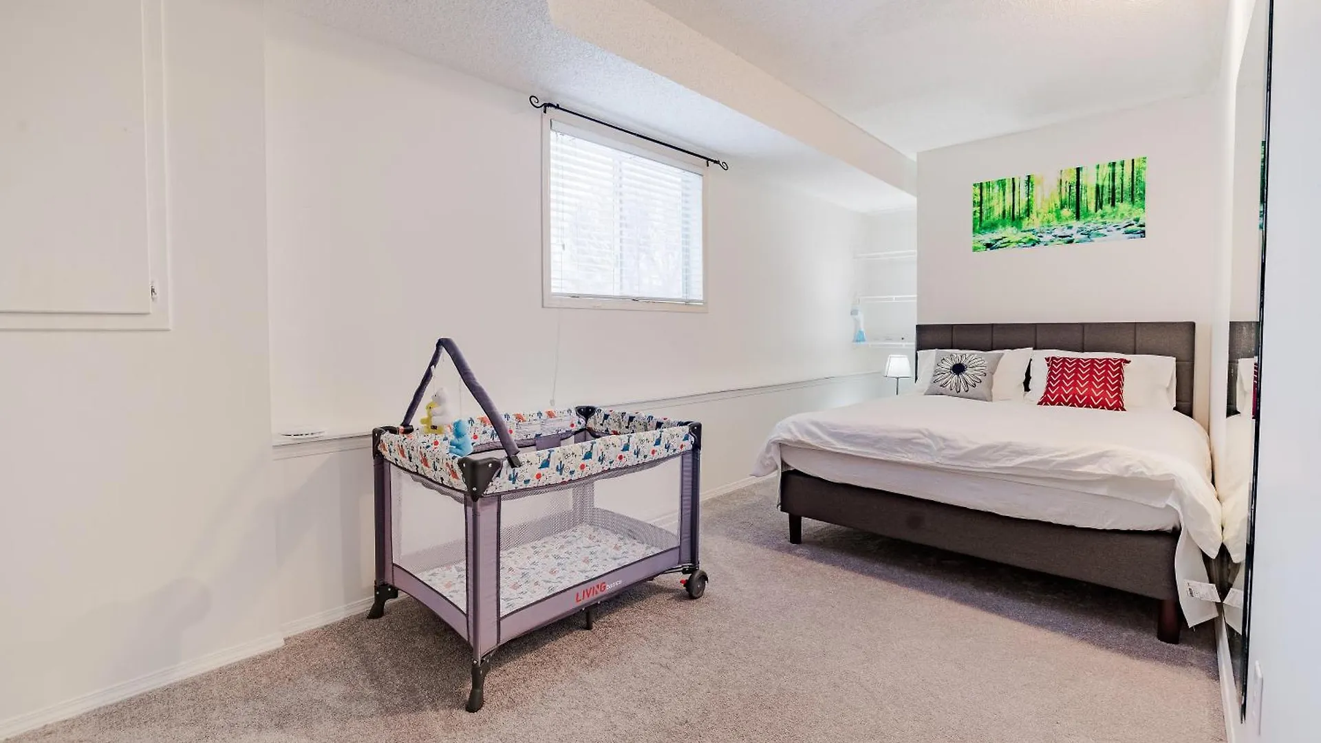Walkout Basement Suite, 2 Bdr 4Bd, Bright And Spacious Calgary Canada